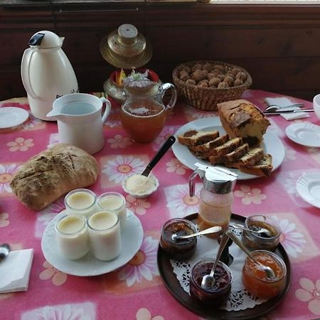Le Fidele Bed & Breakfast Saint-Chamant Екстериор снимка