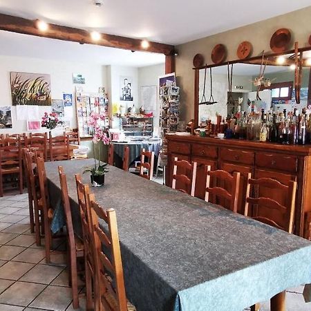 Le Fidele Bed & Breakfast Saint-Chamant Екстериор снимка