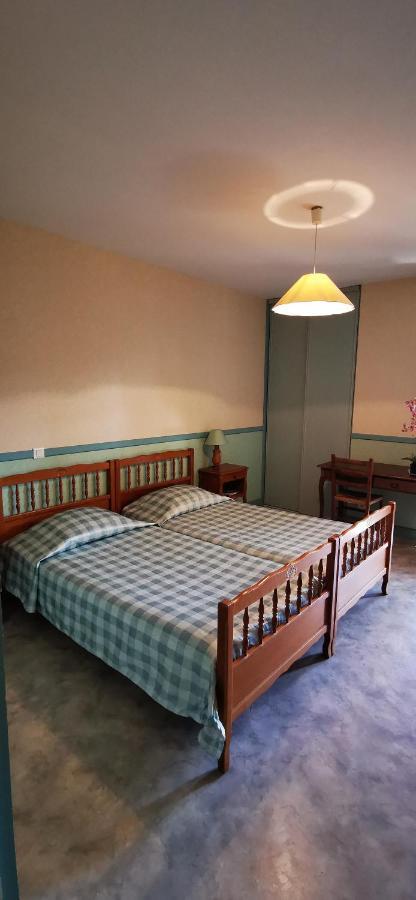 Le Fidele Bed & Breakfast Saint-Chamant Екстериор снимка