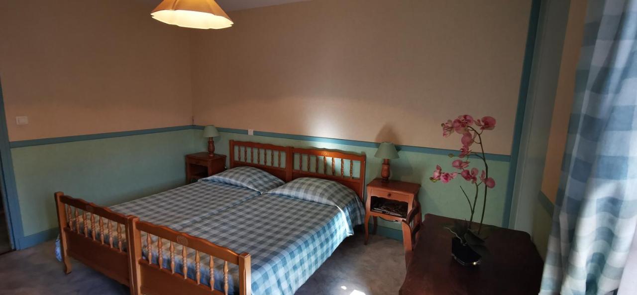 Le Fidele Bed & Breakfast Saint-Chamant Екстериор снимка