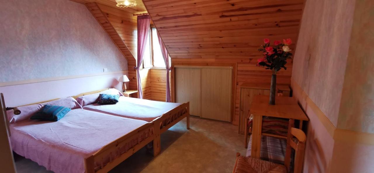 Le Fidele Bed & Breakfast Saint-Chamant Екстериор снимка